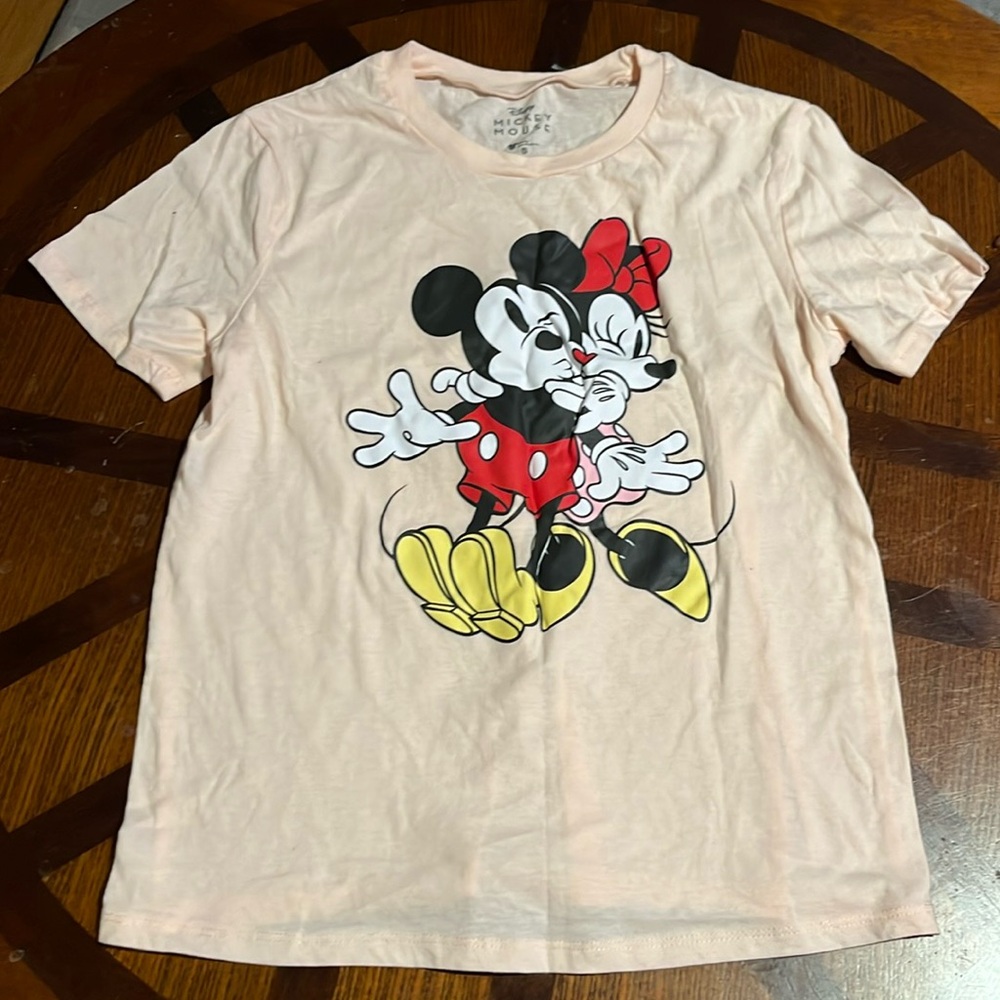 NWOT Disney Mickey And Minnie Tee Shirt